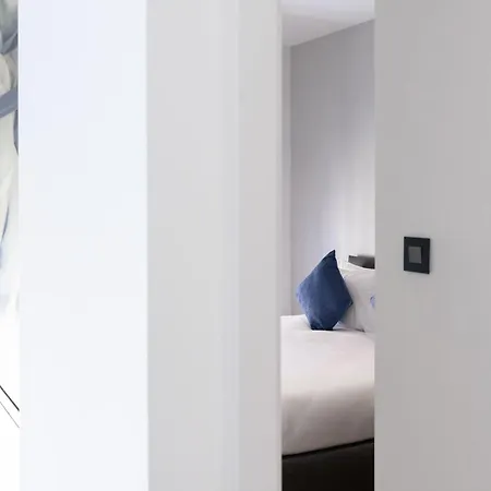 Florette 2br W Stunning Lounge Terrace By Arco Collection Διαμέρισμα Φλοριάνα