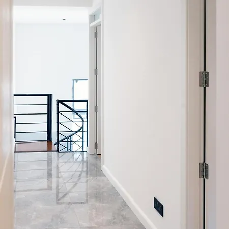 Florette 2br W Stunning Lounge Terrace By Arco Collection * Φλοριάνα