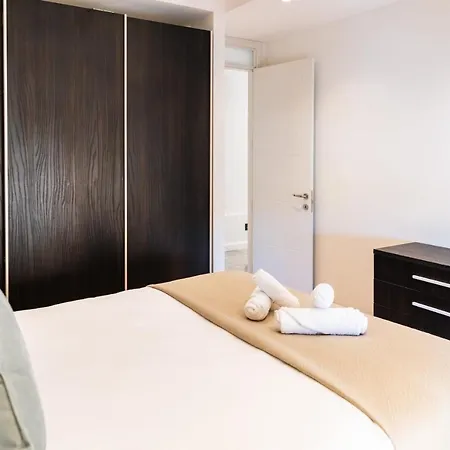 Florette 2br With Stunning Lounge Terrace By Arcobnb Appartement