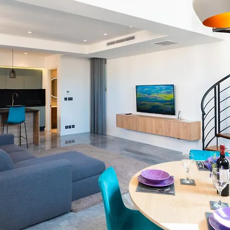 Florette 2br With Stunning Lounge Terrace By Arcobnb *