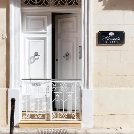 Florette 2br W Stunning Lounge Terrace By Arco Collection