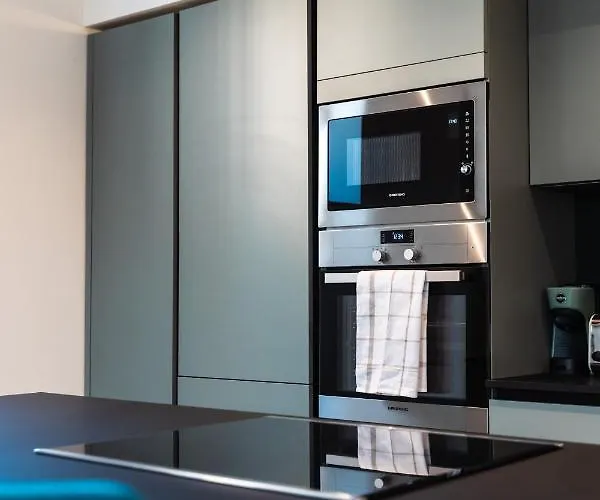 Florette 2br W Stunning Lounge Terrace By Arco Collection Appartamento