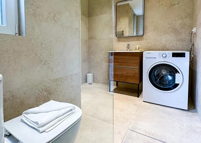 Апартаменты Florette 2br W Stunning Lounge Terrace By Arco Collection