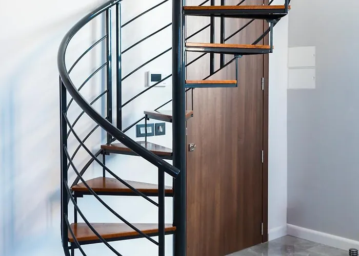 Florette 2br W Stunning Lounge Terrace By Arco Collection Appartamento