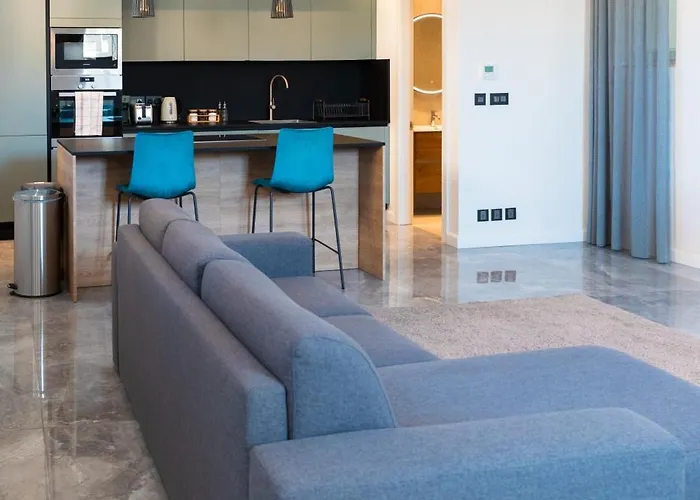 Florette 2br W Stunning Lounge Terrace By Arco Collection Appartamento