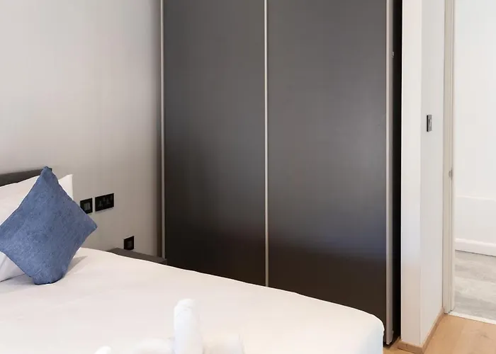 Florette 2br W Stunning Lounge Terrace By Arco Collection Floriana