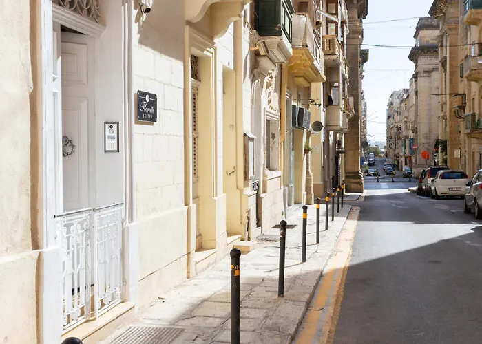 Апартаменты Florette 2br W Stunning Lounge Terrace By Arco Collection *