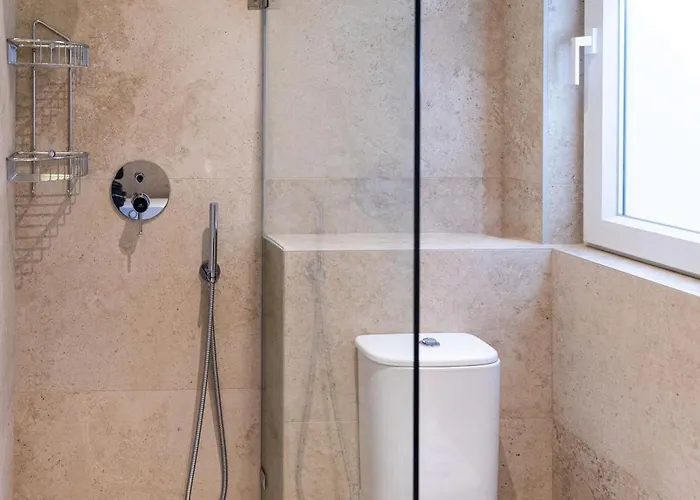 Florette 2br W Stunning Lounge Terrace By Arco Collection *