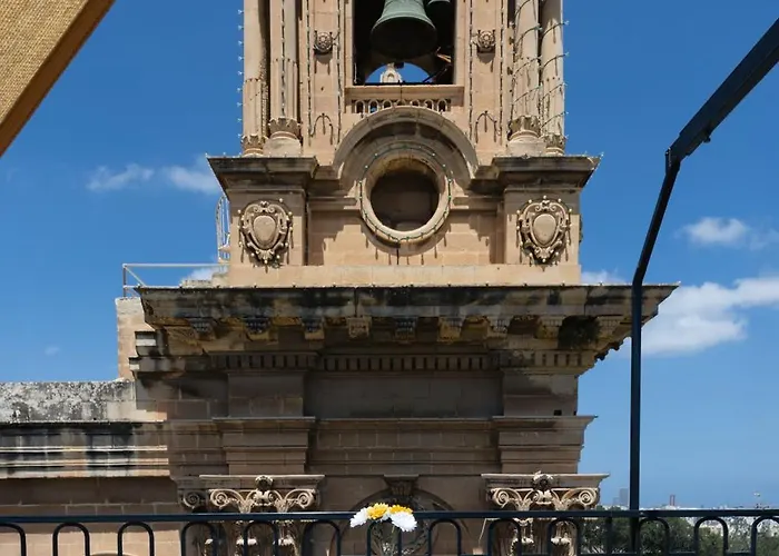 Florette 2br W Stunning Lounge Terrace By Arco Collection Floriana